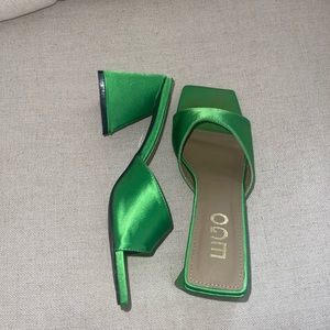 Satin green pyramid heels size 6 worn one time